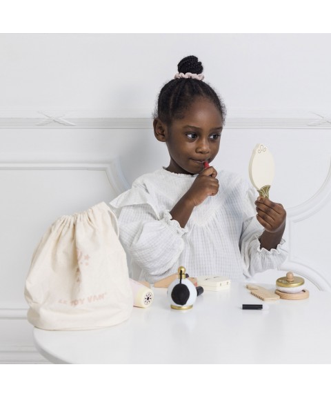 TROUSSE DE BEAUTÉ DES STARS